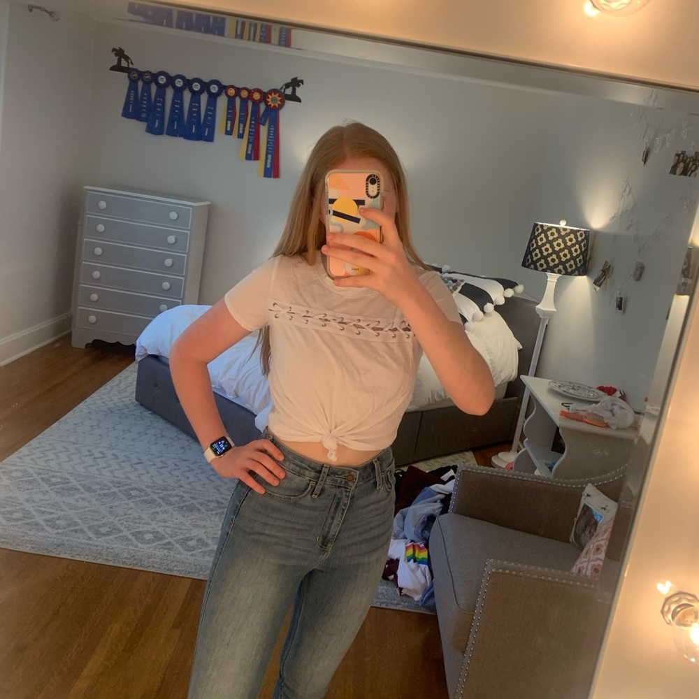 Garage cross front knotted tee